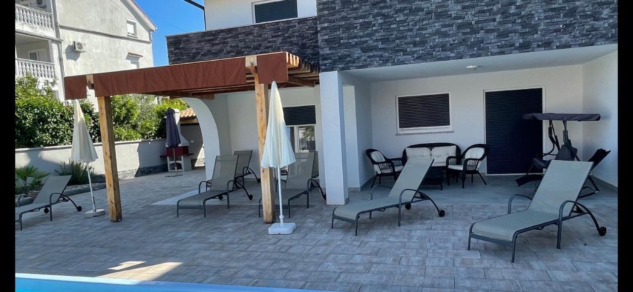 Villa Mira ***** Pinezići Esterno foto