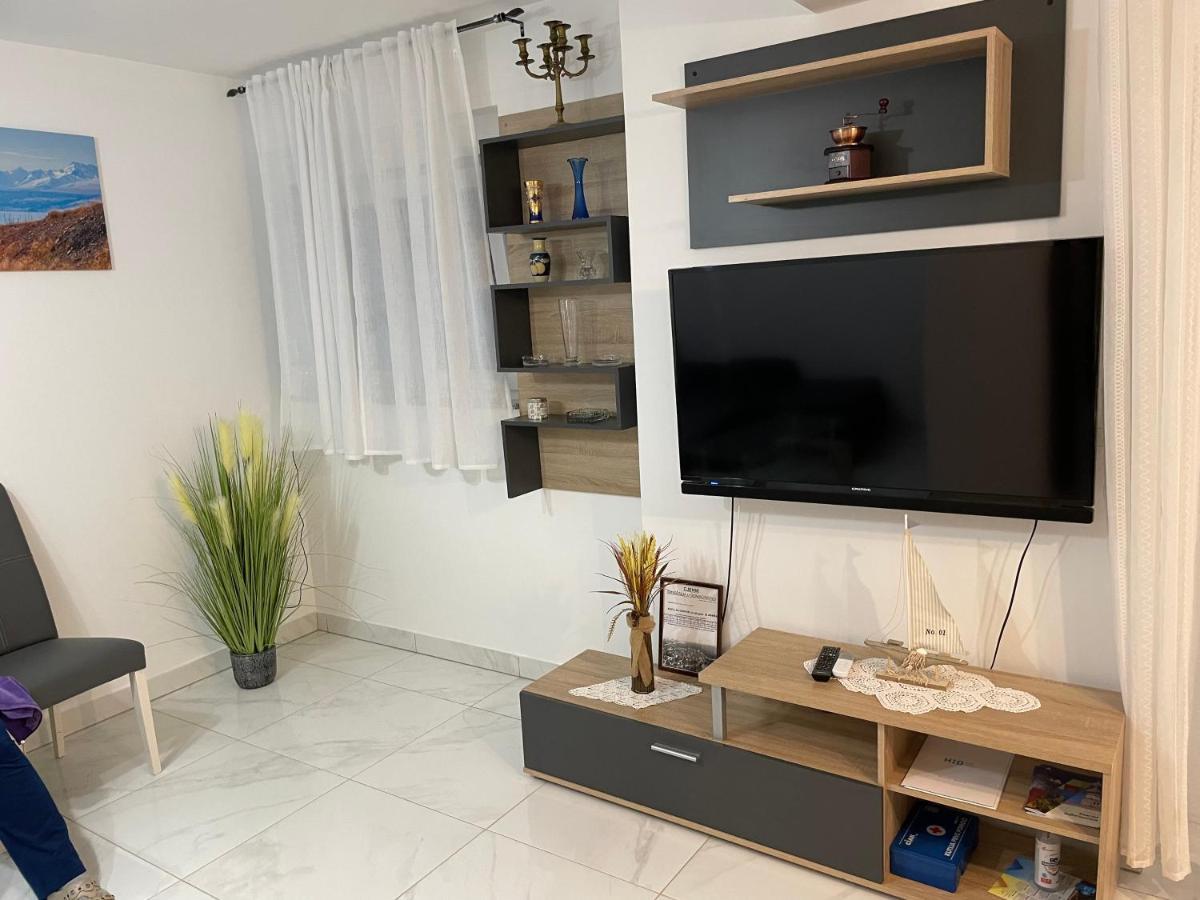 Villa Mira ***** Pinezići Esterno foto