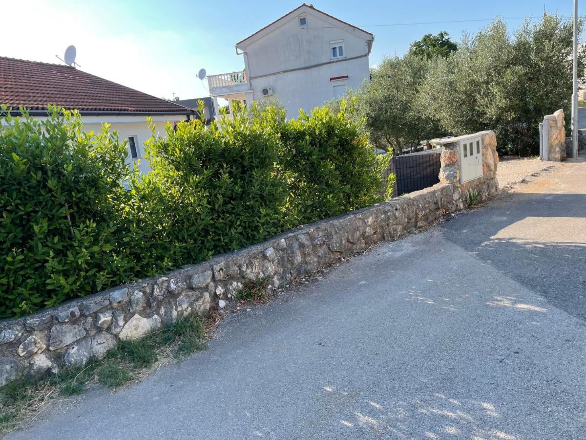 Villa Mira ***** Pinezići Esterno foto