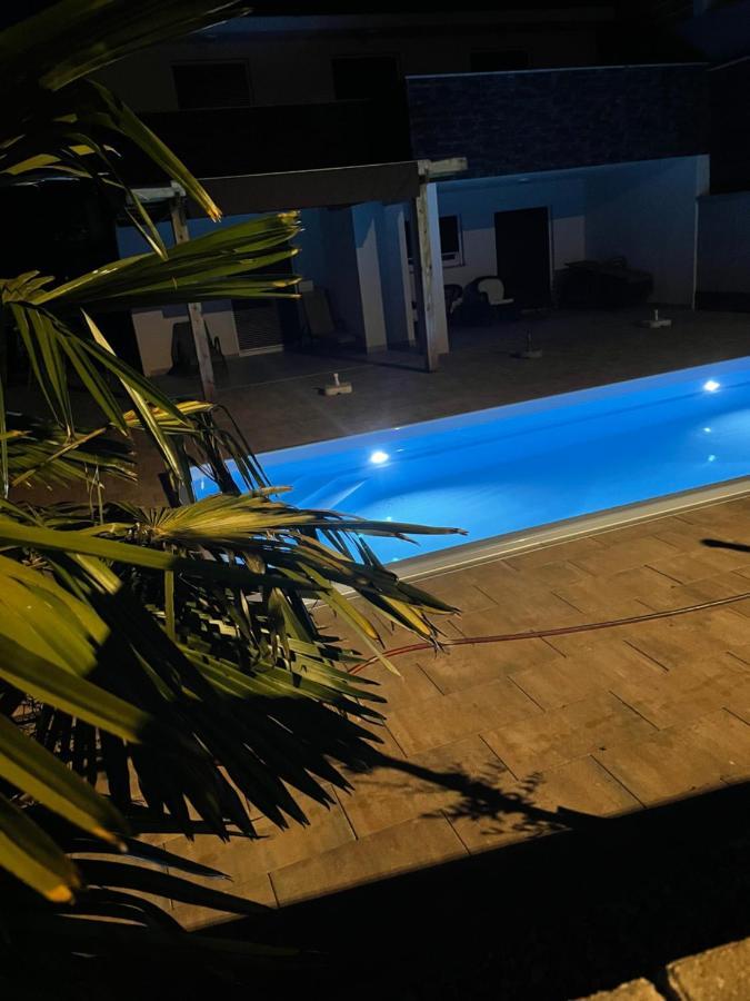 Villa Mira ***** Pinezići Esterno foto