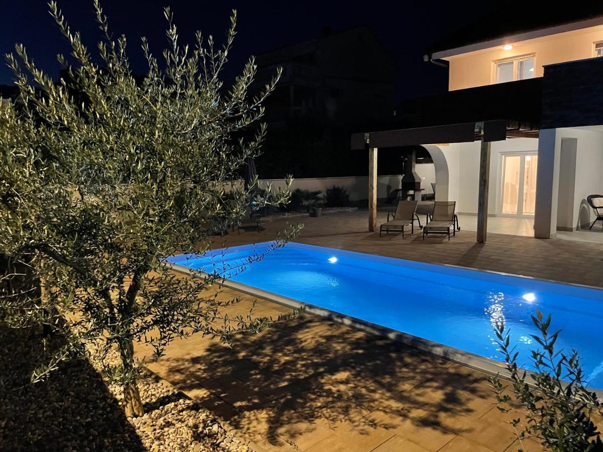 Villa Mira ***** Pinezići Esterno foto